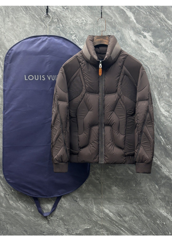 LOUIS VUITTON - Down Coat 