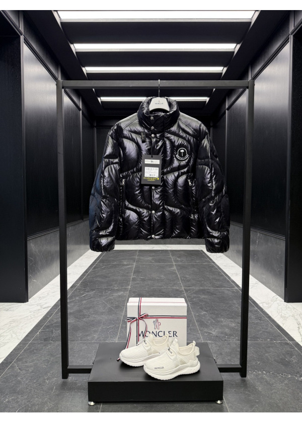 MOCLER - Puffer Jacket 