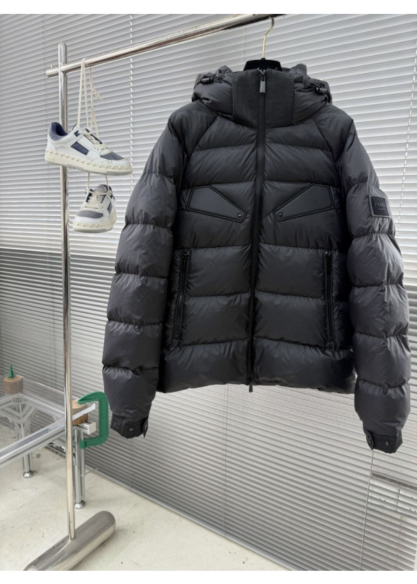 FENDI - Puffer Jacket 