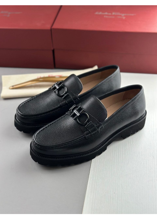 Salvatore Ferragamo - Siyah Makosen